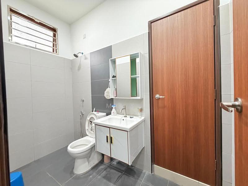 2-storey Terraced House for Sale in Taman seri setia (Kluang) - May Tan - Bathroom - PropertyGuru.com.my