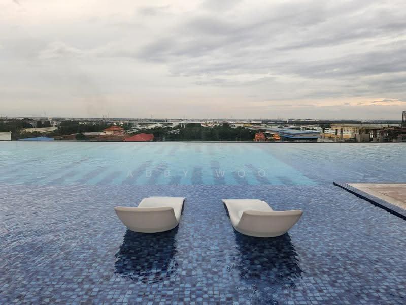 Service Residence for Rent at Imperial / Cornell Suites @ EduSentral - Abby Woo - Pool - PropertyGuru.com.my