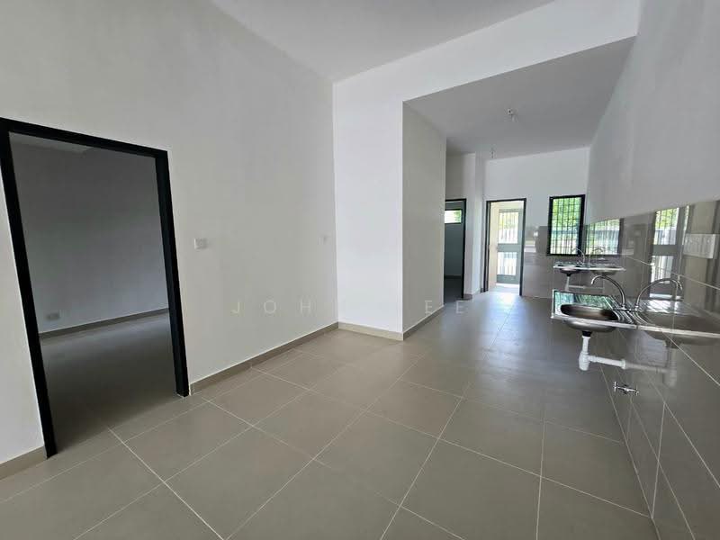 Terraced House for Sale in Bandar Kinrara Seksyen 1 (Bandar Kinrara) - John Lee - Kitchen - PropertyGuru.com.my