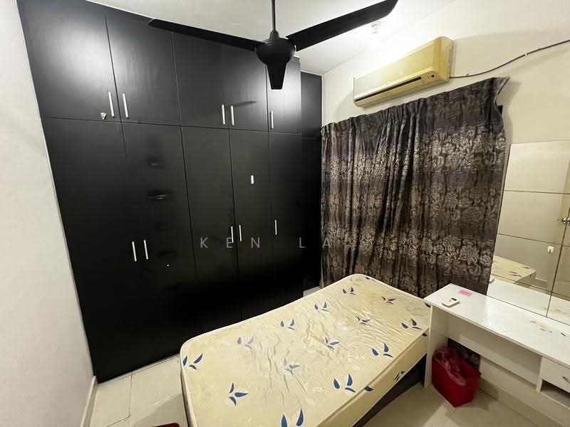 Kondominium untuk Dijual di Pelangi Utama - Ken Lai - Bedroom - PropertyGuru.com.my