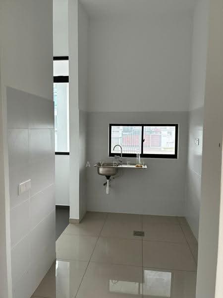 2-storey Terraced House for Sale in Kota Masai (Pasir Gudang) - Jayden Ng - Kitchen - PropertyGuru.com.my