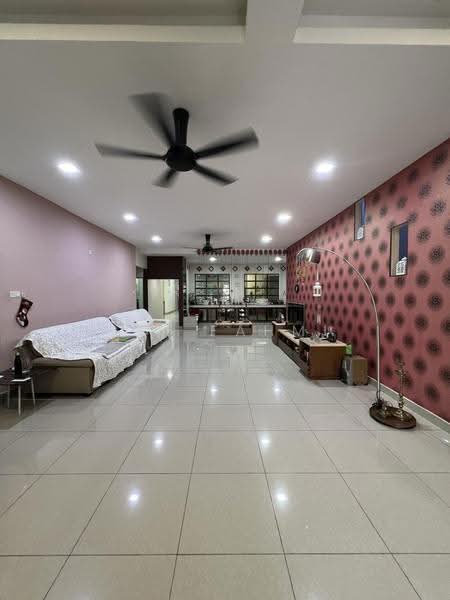 Bungalow House untuk Dijual di Bandar Warisan Puteri (Ampangan) - Adi Fahmi - Living Room - PropertyGuru.com.my