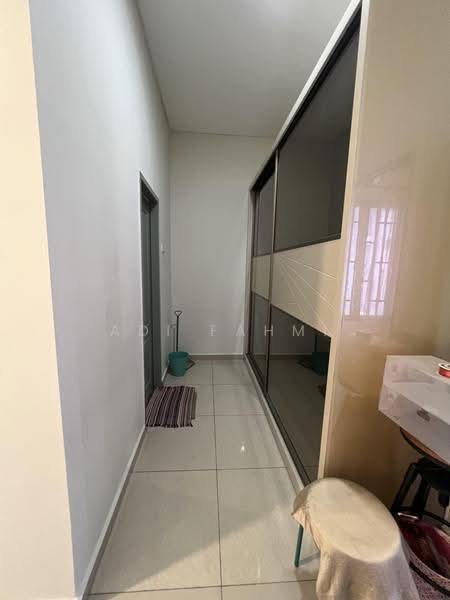 Bungalow House untuk Dijual di Bandar Warisan Puteri (Ampangan) - Adi Fahmi - Corridor - PropertyGuru.com.my