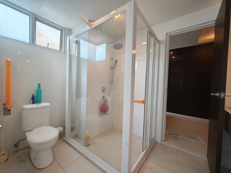 Kondominium untuk Dijual di The Uban Residence - Meng . - Bathroom - PropertyGuru.com.my