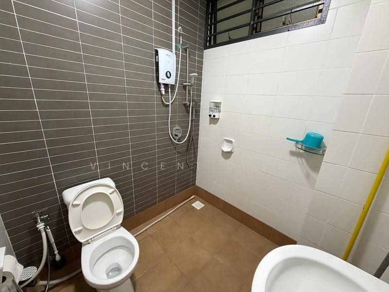 Kediaman Servis untuk Disewa di Palazio - Vincent Gian - Bathroom - PropertyGuru.com.my