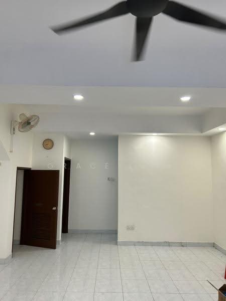 Rumah Teres 2-Tingkat untuk Disewa di Taman Desa Tebrau (Tebrau) - Grace Ella - Living Room - PropertyGuru.com.my