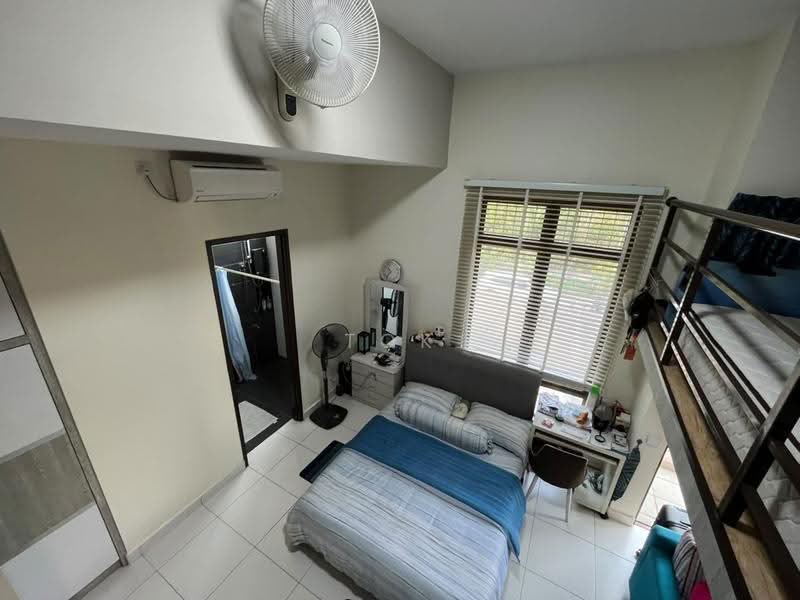 Rumah Kluster untuk Dijual di Setia Tropika (Johor Bahru) - Tok CJ - Bedroom - PropertyGuru.com.my