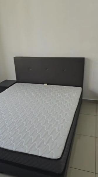 Kediaman Servis untuk Disewa di Parkland Residence @ Kajang 2 - Kent Fong - Bedroom - PropertyGuru.com.my