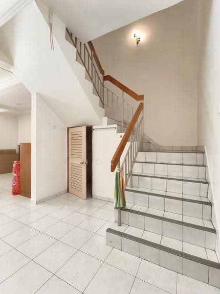 Rumah Teres 2-Tingkat untuk Dijual di Taman Desa Cemerlang (Ulu Tiram) - Iden Tan - Interior - PropertyGuru.com.my
