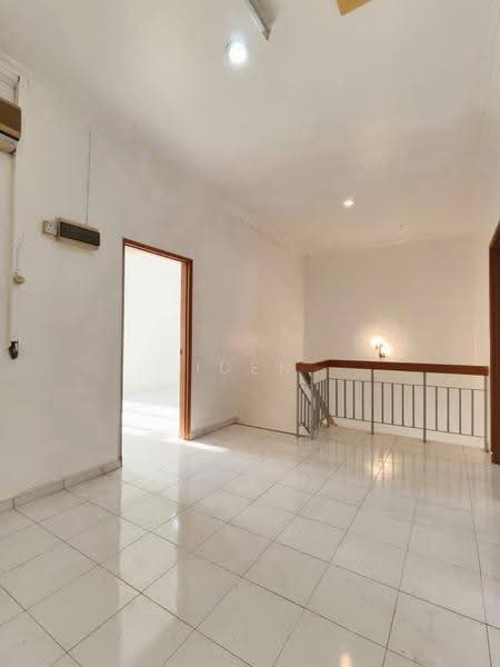 Rumah Teres 2-Tingkat untuk Dijual di Taman Desa Cemerlang (Ulu Tiram) - Iden Tan - Interior - PropertyGuru.com.my