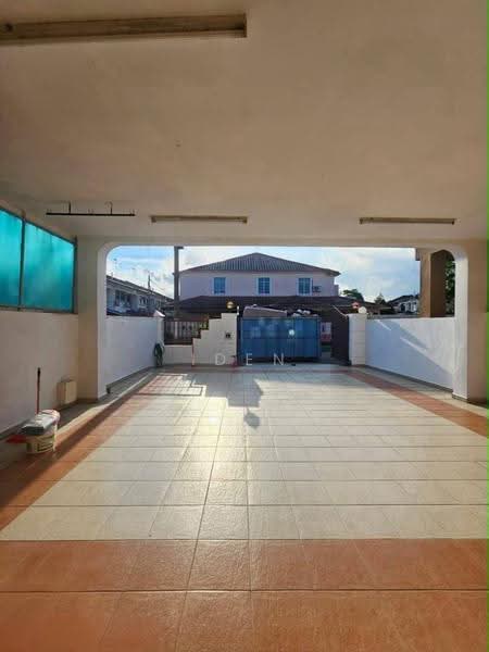 Rumah Teres 2-Tingkat untuk Dijual di Taman Desa Cemerlang (Ulu Tiram) - Iden Tan - Exterior - PropertyGuru.com.my