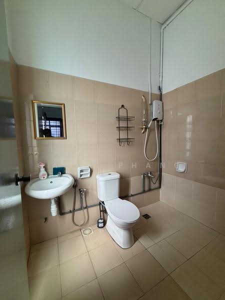 Condominium for Rent at Rivercity Condominium - Caden Phang - Bathroom - PropertyGuru.com.my