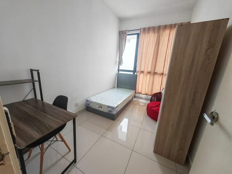 Kediaman Servis untuk Dijual di Eco Nest - Eddy Chan - Bedroom - PropertyGuru.com.my