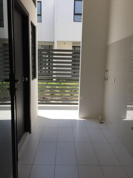 Rumah Teres untuk Disewa di Medini (Iskandar Puteri (Nusajaya)) - Vison Foo - Exterior - PropertyGuru.com.my