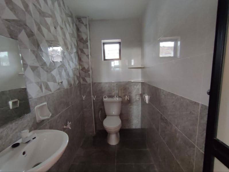 2-storey Terraced House for Sale in Saleng (Senai) - Yvonne Lim - PropertyGuru.com.my
