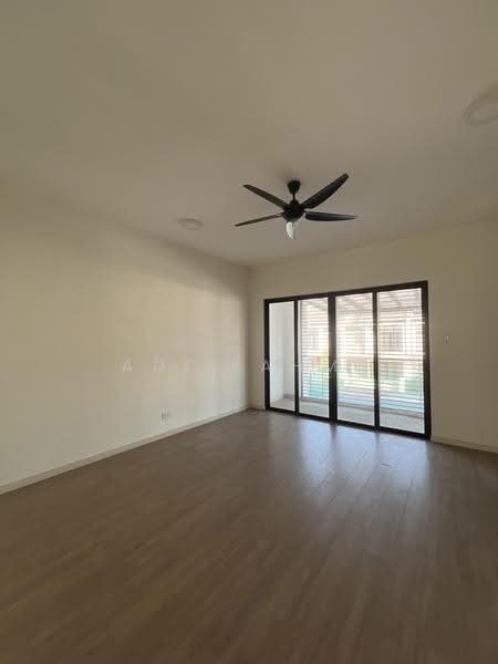 Rumah Teres untuk Dijual di Seremban (Negeri Sembilan) - Adi Fahmi - Living Room - PropertyGuru.com.my