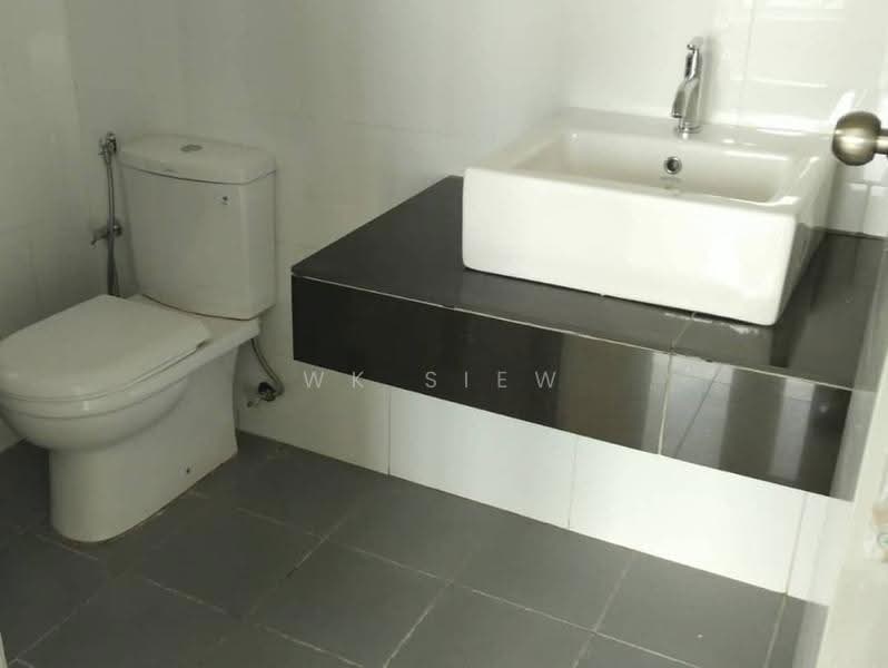 Condominium for Sale at The Wharf Residence - WK Siew - Bathroom - PropertyGuru.com.my