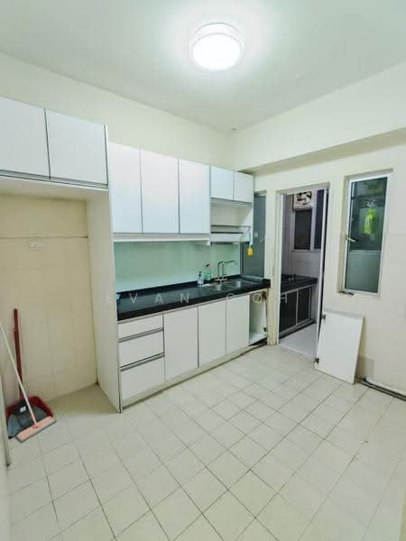 Kediaman Servis untuk Disewa di The Heron Residency - Evan Goh - Kitchen - PropertyGuru.com.my