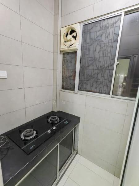 Kediaman Servis untuk Disewa di The Heron Residency - Evan Goh - Kitchen - PropertyGuru.com.my