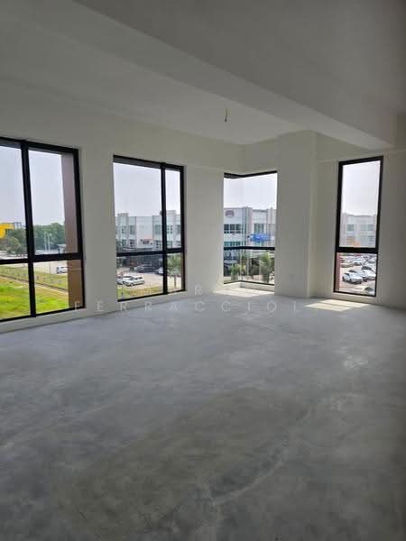 Kedai / Pejabat untuk Disewa di Bukit Raja (Selangor) - Marco Ferraccioli - Interior - PropertyGuru.com.my