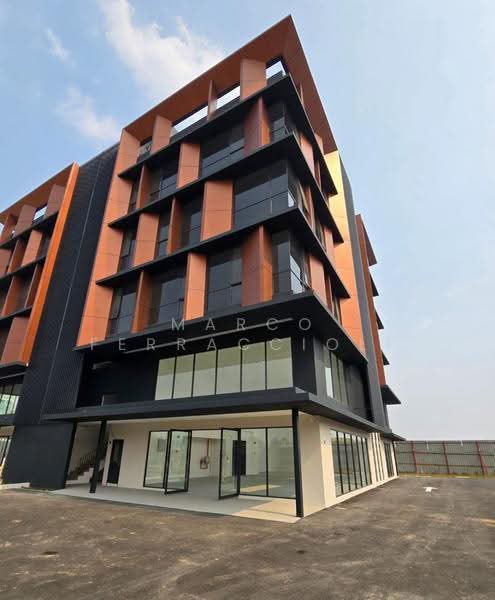 Kedai / Pejabat untuk Disewa di Bukit Raja (Selangor) - Marco Ferraccioli - Exterior - PropertyGuru.com.my