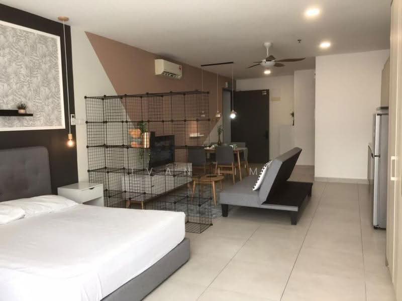 Kediaman Servis untuk Disewa di Queensville - Ivan Lim - Bedroom - PropertyGuru.com.my