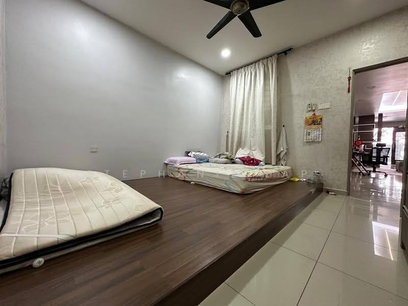 Semi-Detached House for Sale in Bandar Parklands (Klang) - Stephanie Yap - Bedroom - PropertyGuru.com.my
