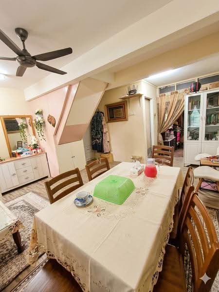 2-storey Terraced House for Sale in Taman Sri Watan (Ampang) - Alvin Chye - Dining Room - PropertyGuru.com.my