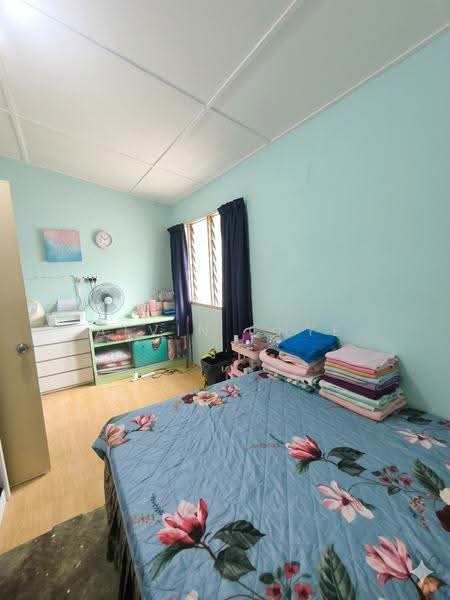 2-storey Terraced House for Sale in Taman Sri Watan (Ampang) - Alvin Chye - Bedroom - PropertyGuru.com.my