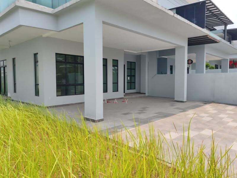 Rumah Berkembar untuk Dijual di Kluang (Johor) - May Tan - Exterior - PropertyGuru.com.my