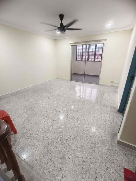 Semi-Detached House for Sale in Telok Panglima Garang (Selangor) - Steven Lim - Living Room - PropertyGuru.com.my