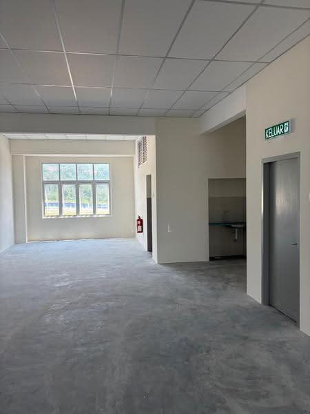 Shop / Office untuk Disewa di Taman Semanja (Kajang) - Wil Koh - Interior - PropertyGuru.com.my