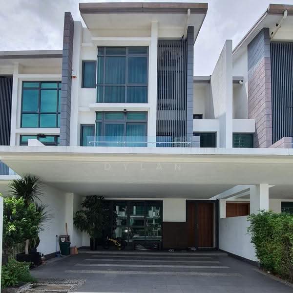 Rumah Teres 3-Tingkat untuk Dijual di Cyberjaya (Selangor) - Dylan Lai - Exterior - PropertyGuru.com.my