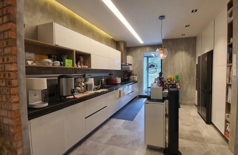 Rumah Teres 3-Tingkat untuk Dijual di Cyberjaya (Selangor) - Dylan Lai - Kitchen - PropertyGuru.com.my