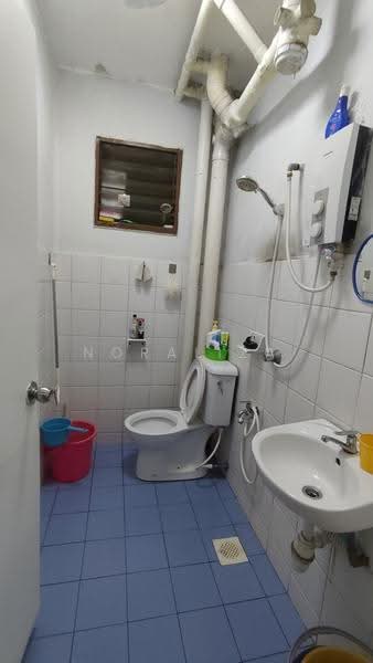 Apartment for Sale at Rose Villa Apartment - Noraliza Alimat - Bathroom - PropertyGuru.com.my