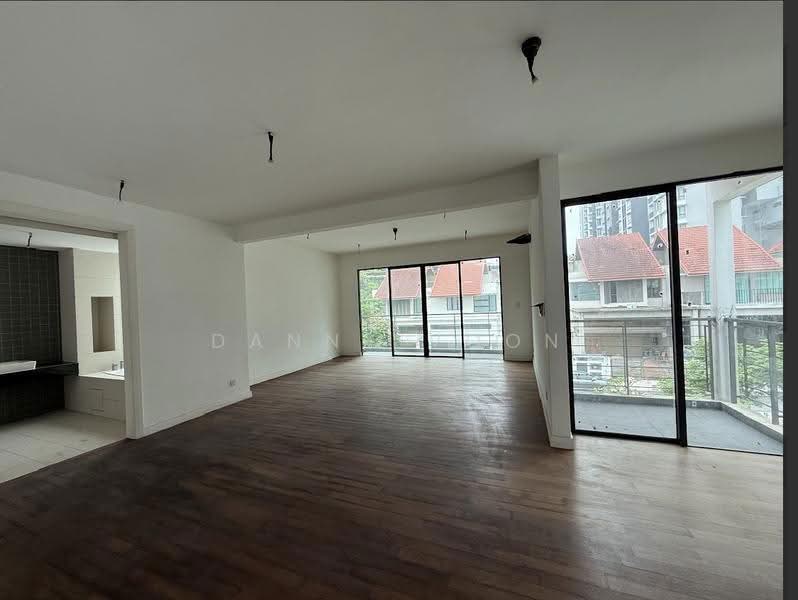 Bungalow House untuk Dijual di Alam Damai (Cheras) - Danny Voon - Living Room - PropertyGuru.com.my