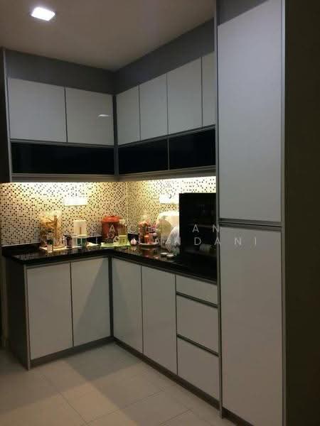 Kondominium untuk Dijual di Kiaramas Cendana - Lachman Mulchandani - Kitchen - PropertyGuru.com.my