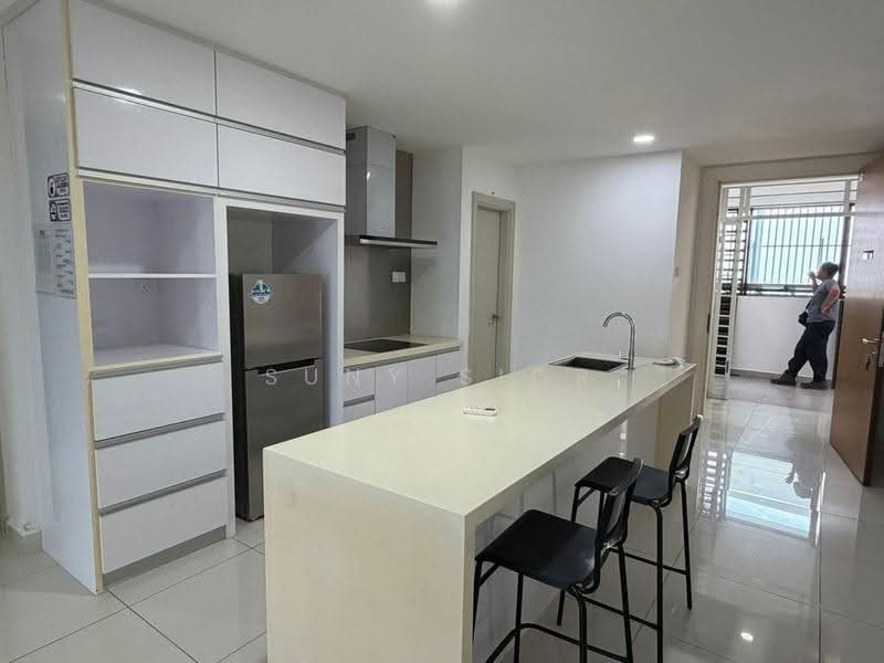 Kediaman Servis untuk Disewa di Southkey Mosaic - Suny Sior - Kitchen - PropertyGuru.com.my