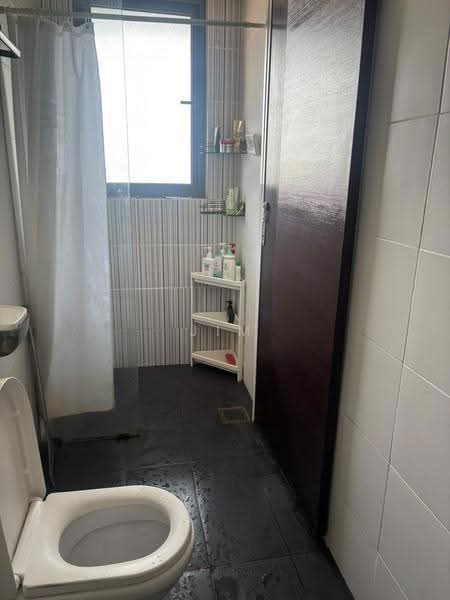 Kediaman Servis untuk Disewa di V@SUMMERPLACE - Jim Ng - Bathroom - PropertyGuru.com.my