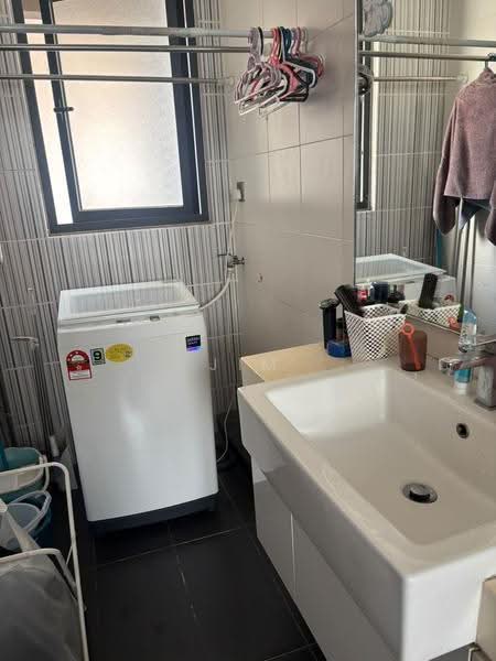 Kediaman Servis untuk Disewa di V@SUMMERPLACE - Jim Ng - Bathroom - PropertyGuru.com.my