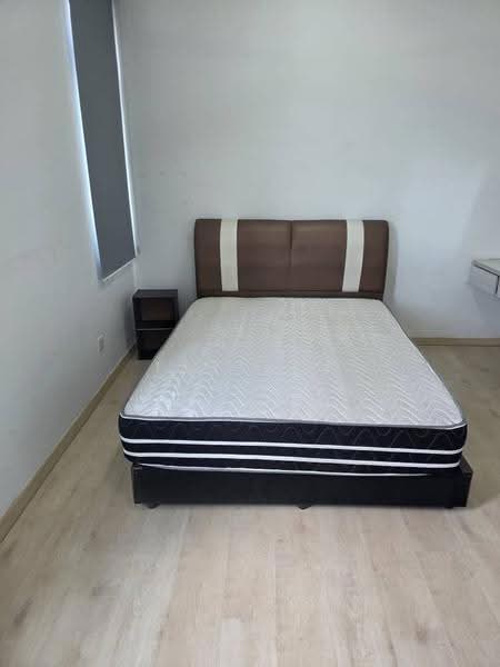 Kondominium untuk Disewa di Parkhill Residence - Fly Lim - Bedroom - PropertyGuru.com.my