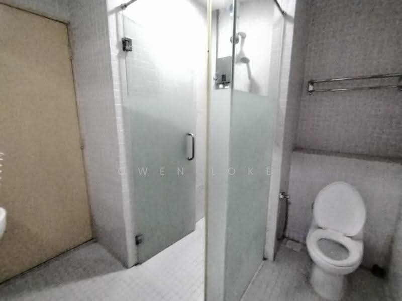 Condominium for Rent at 10 Semantan Suites - Owen Loke - Bathroom - PropertyGuru.com.my