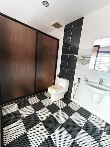 Rumah Teres 2-Tingkat untuk Dijual di Taman Rasi (Menglembu) - Sam . - Bathroom - PropertyGuru.com.my