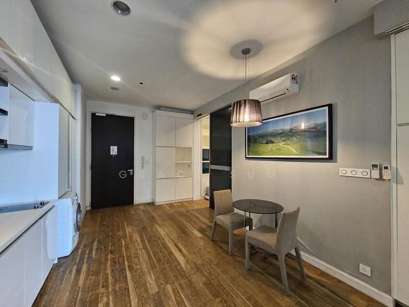 Kediaman Servis untuk Dijual di The Face Suites (Platinum Suites) - GRACE SUM - Living Room - PropertyGuru.com.my