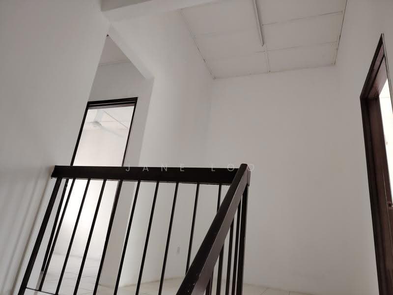 Rumah Teres 2-Tingkat untuk Disewa di Taman Putra Permai (Seri Kembangan) - Jane Loo - Interior - PropertyGuru.com.my