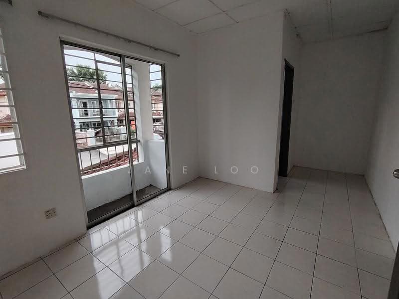 Rumah Teres 2-Tingkat untuk Disewa di Taman Putra Permai (Seri Kembangan) - Jane Loo - Interior - PropertyGuru.com.my