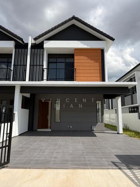 Rumah Kluster untuk Dijual di Austin Crest (Johor Bahru) - Vincent Gian - PropertyGuru.com.my