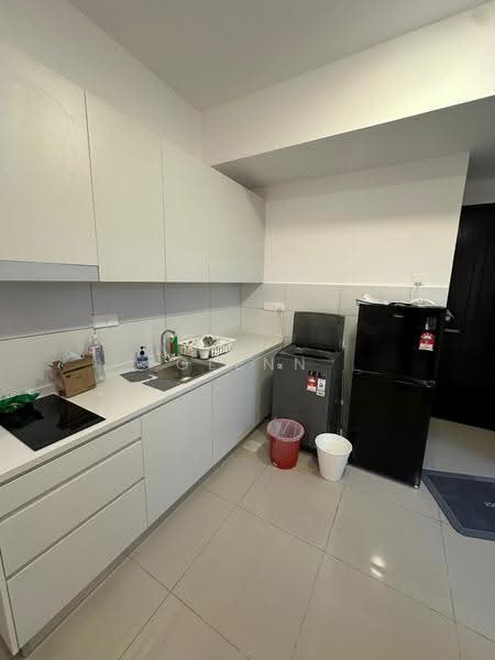 Service Residence for Rent at Vista Tiara (MBW Bay) - Glenn Woo - Kitchen - PropertyGuru.com.my