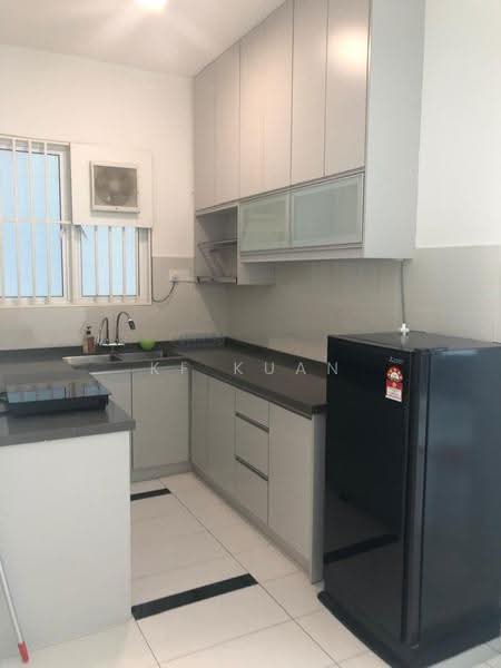 Service Residence for Sale at Skypod Residence - KF Kuan - Kitchen - PropertyGuru.com.my