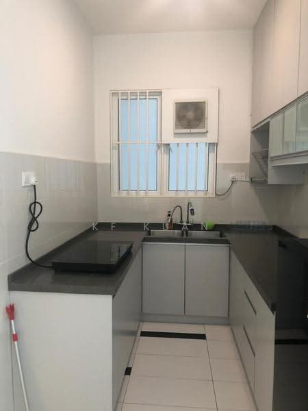 Service Residence for Sale at Skypod Residence - KF Kuan - Kitchen - PropertyGuru.com.my